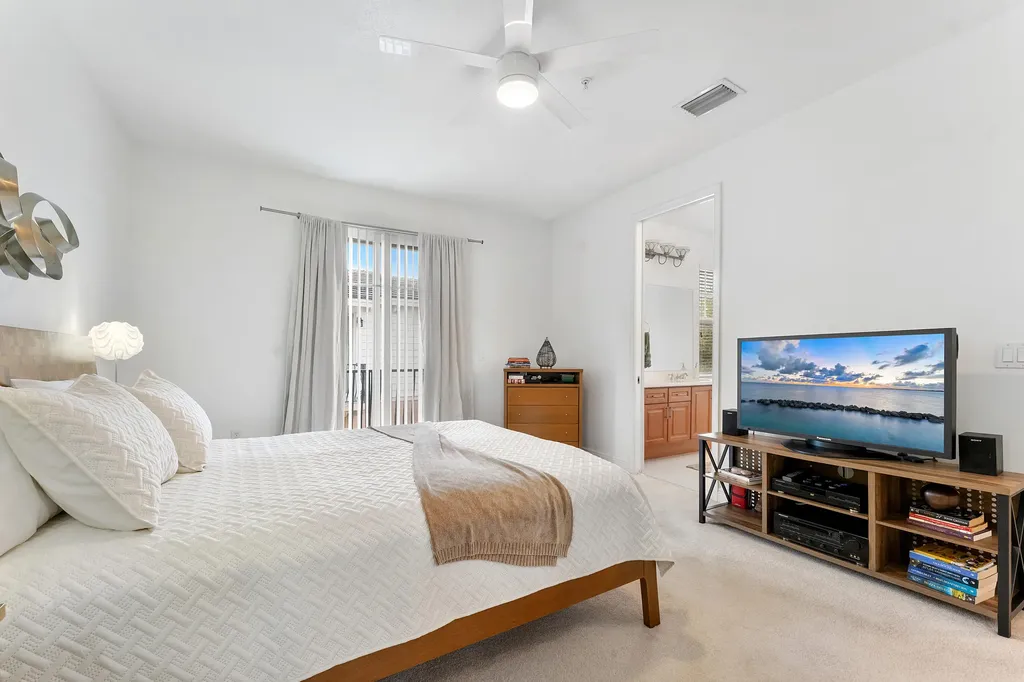 638 NW 38th Circle Boca Raton FL 33431