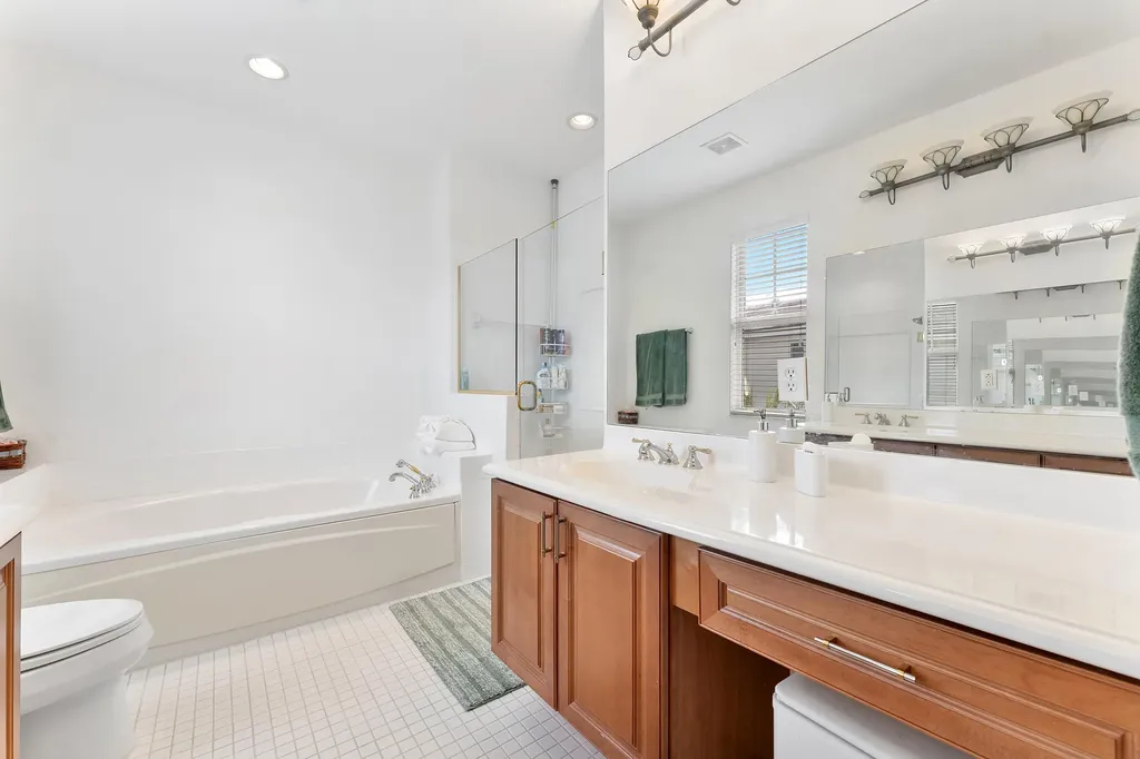 638 NW 38th Circle Boca Raton FL 33431