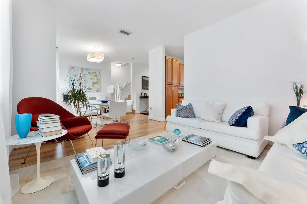 638 NW 38th Circle Boca Raton FL 33431