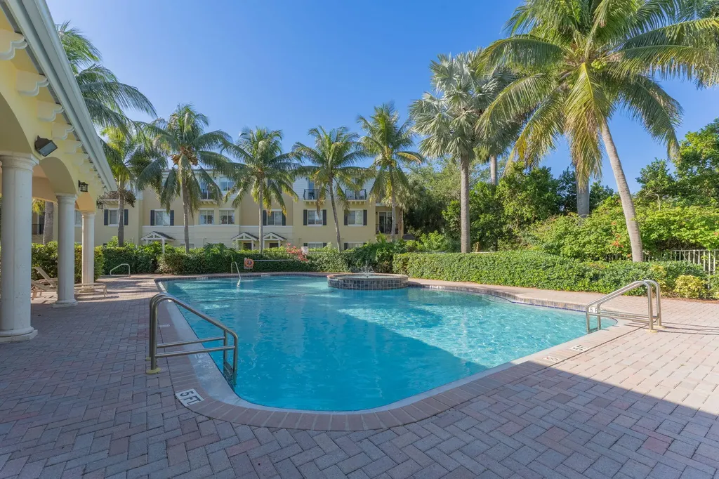 638 NW 38th Circle Boca Raton FL 33431