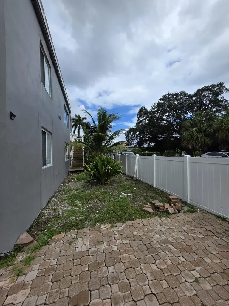 201 S Lakeside Drive Lake Worth Beach FL 33460