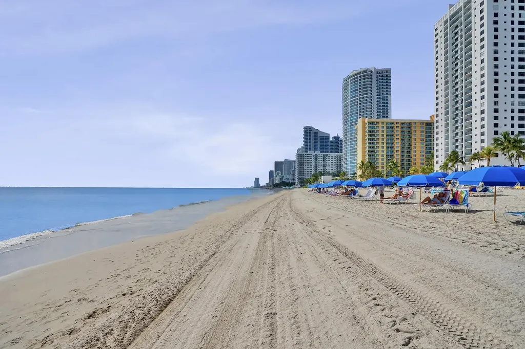 2101 S Ocean Drive Hollywood FL 33019