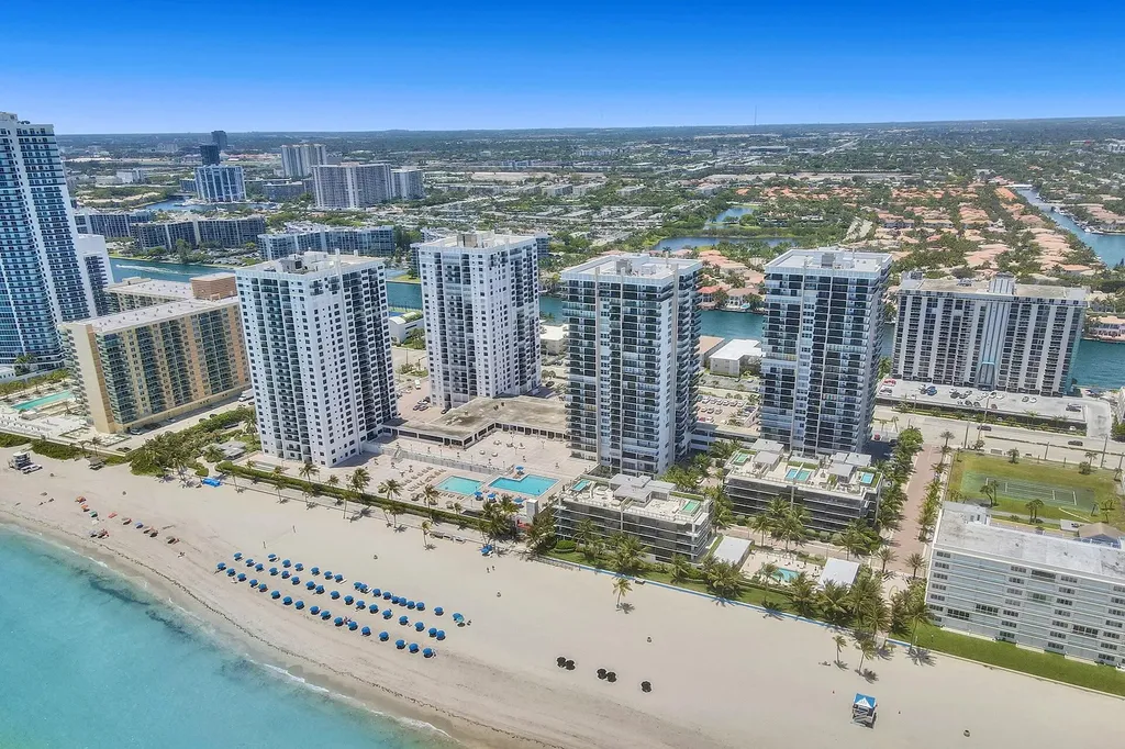2101 S Ocean Drive Hollywood FL 33019
