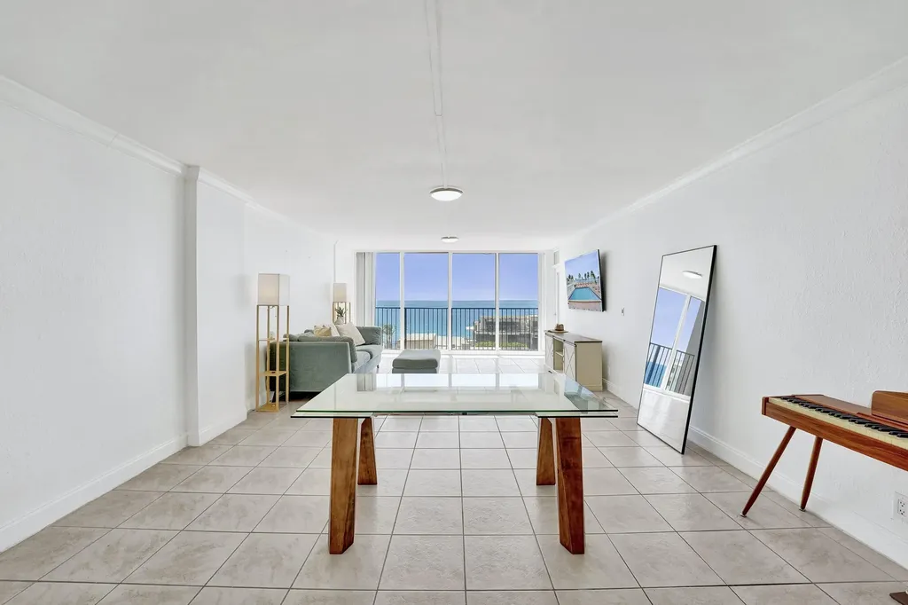 2101 S Ocean Drive Hollywood FL 33019