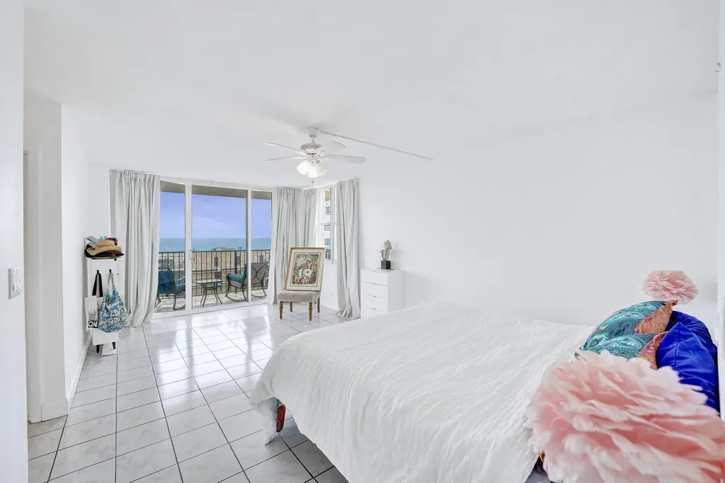 2101 S Ocean Drive Hollywood FL 33019