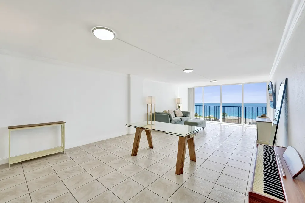2101 S Ocean Drive Hollywood FL 33019