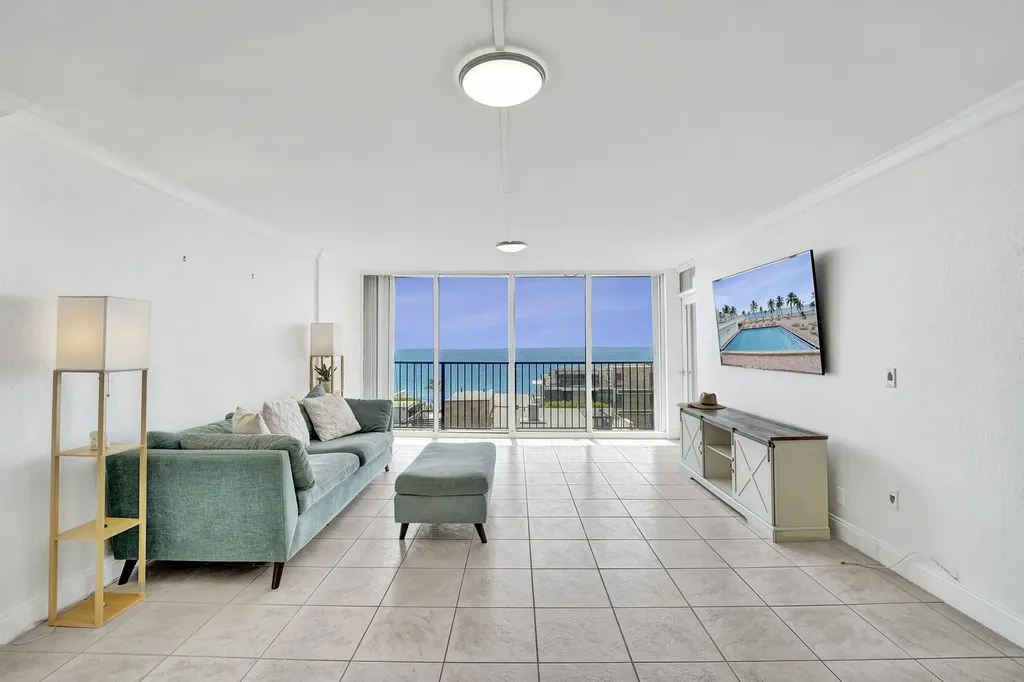 2101 S Ocean Drive Hollywood FL 33019