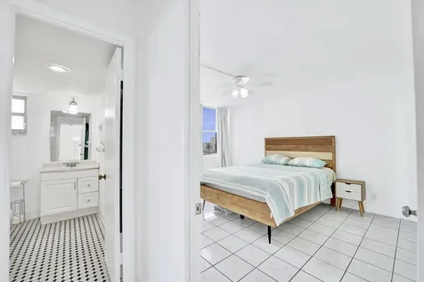 2101 S Ocean Drive Hollywood FL 33019