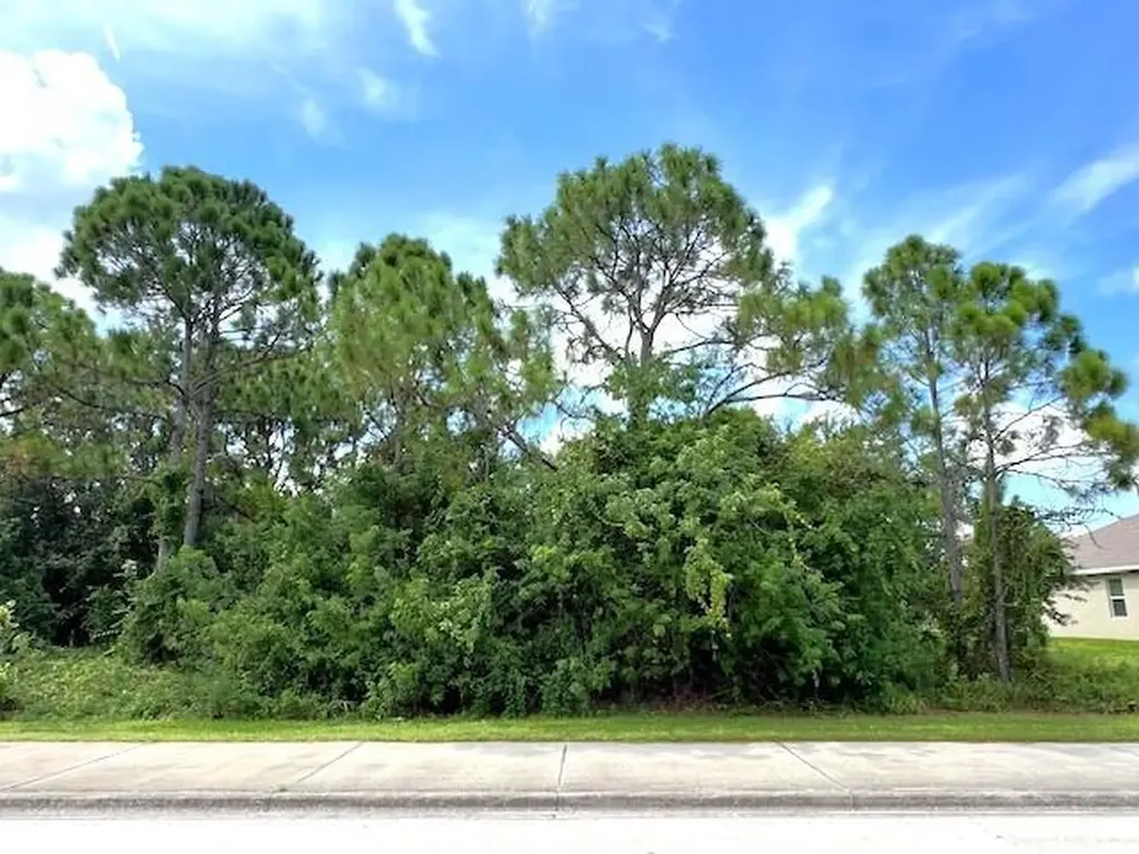 232 SW Becker Road Port St Lucie FL 34953