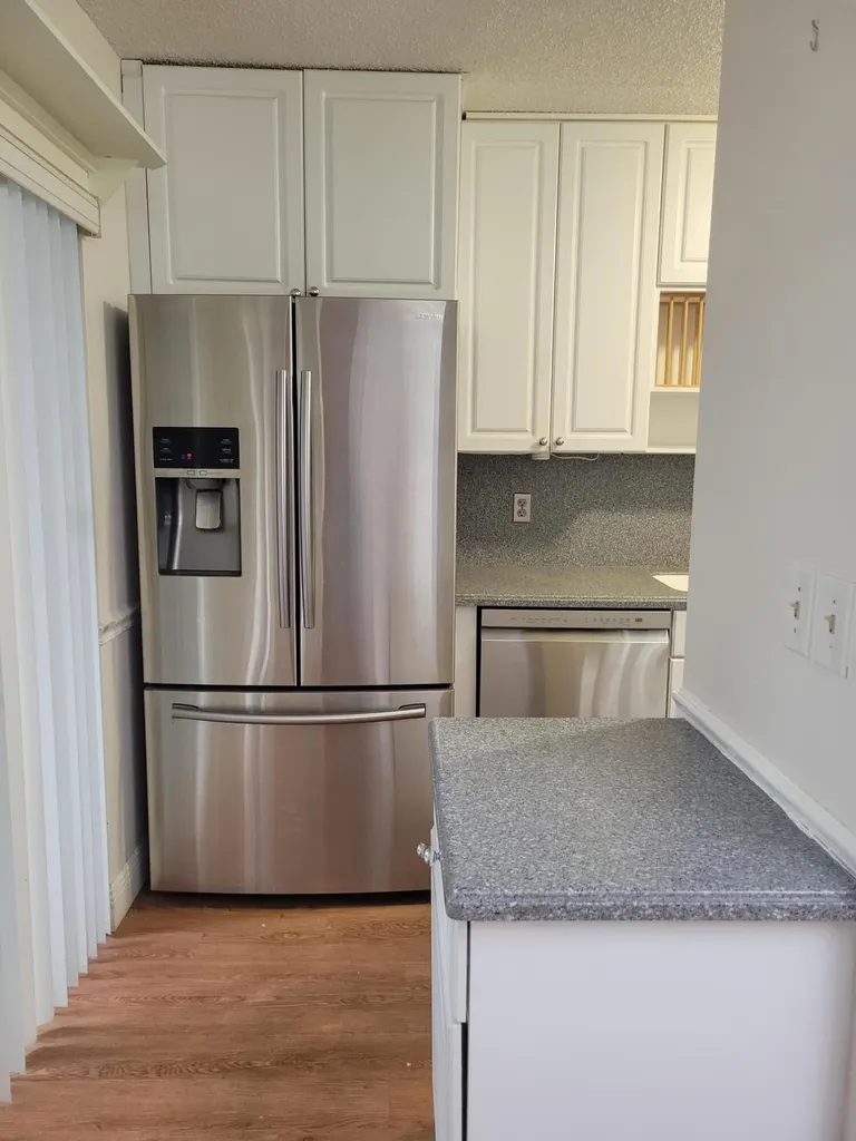 903 SE Camelot Gardens Boulevard SE Port St Lucie FL 34952