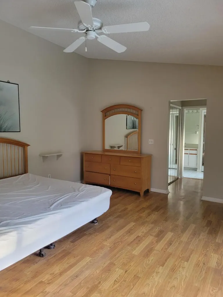 903 SE Camelot Gardens Boulevard SE Port St Lucie FL 34952