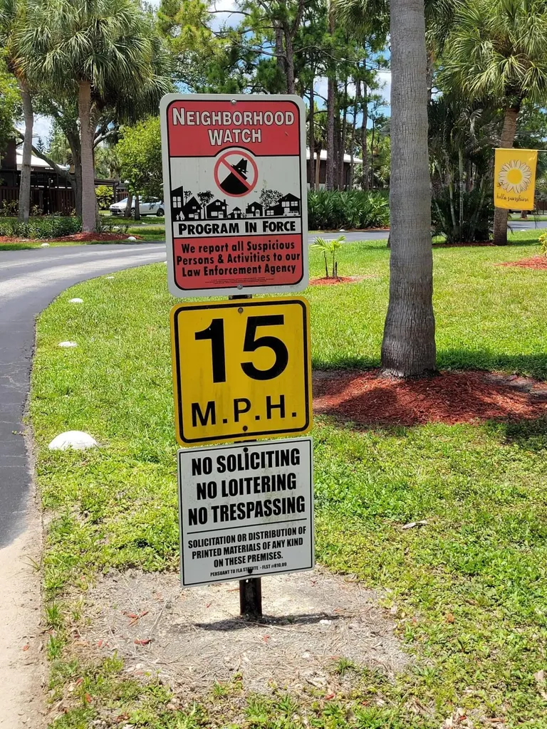 903 SE Camelot Gardens Boulevard SE Port St Lucie FL 34952