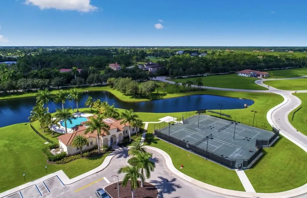 163 SE Via Lago Garda Port St Lucie FL 34952