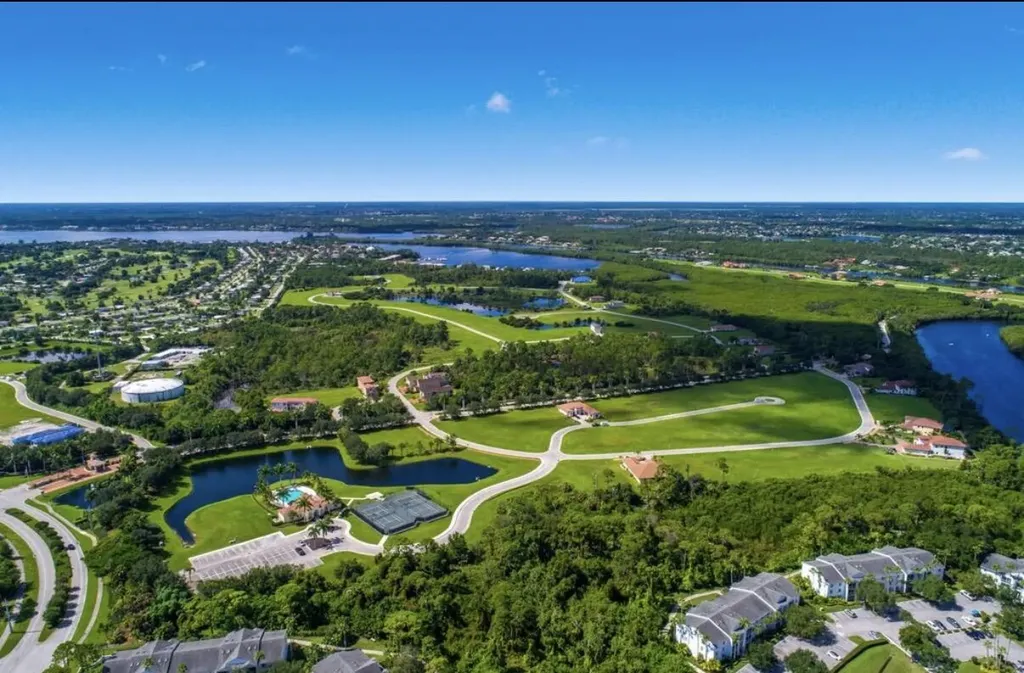 163 SE Via Lago Garda Port St Lucie FL 34952