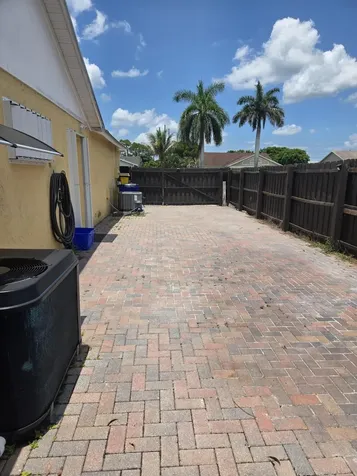 1402 Denlow Lane Royal Palm Beach FL 33411