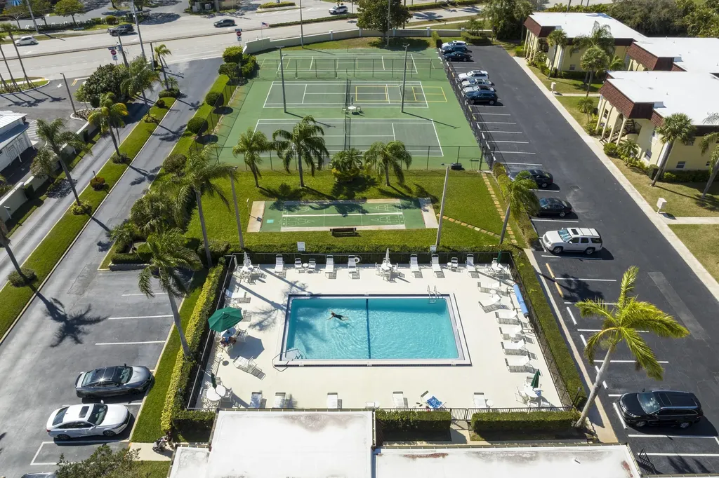717 S Us Highway 1 Jupiter FL 33477