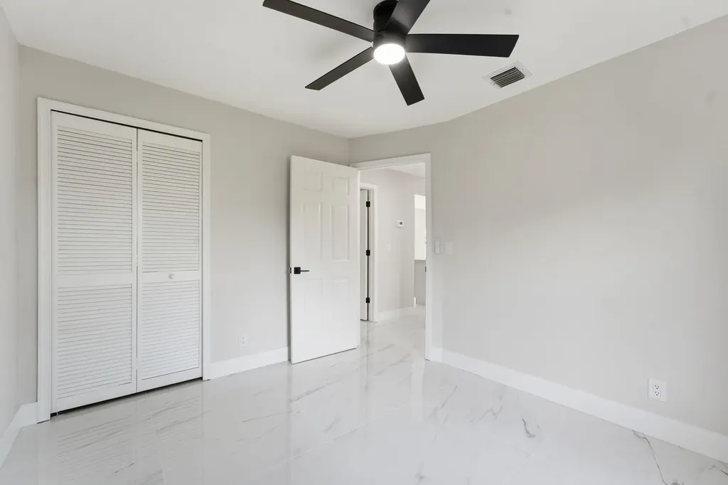 16825 81st Lane N The Acreage FL 33470
