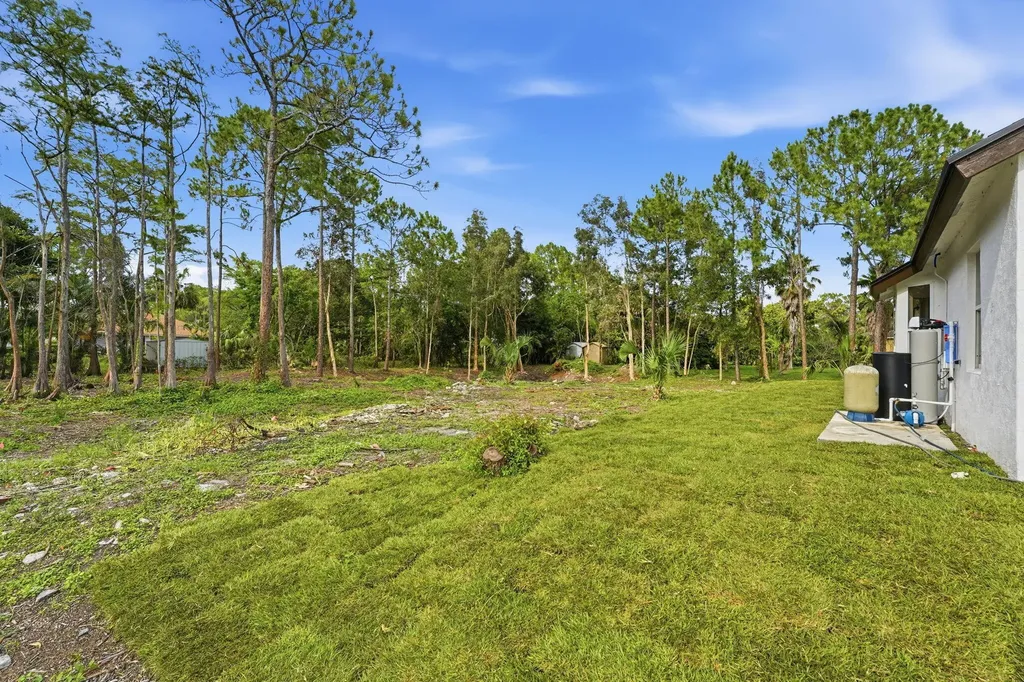 16825 81st Lane N The Acreage FL 33470