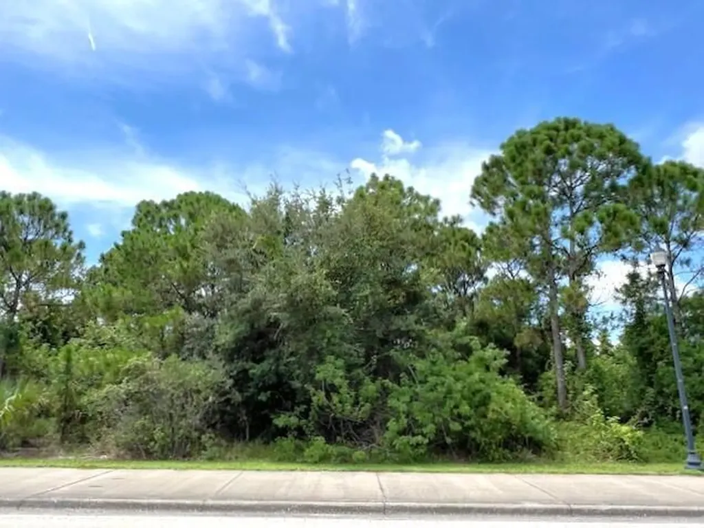 228 SW Becker Road Port St Lucie FL 34953