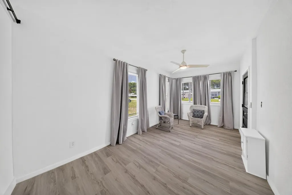 1105 Jasmine Avenue Fort Pierce FL 34982