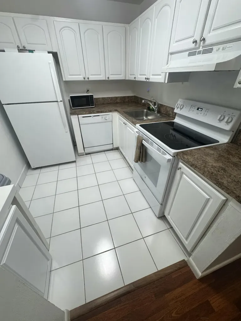 480 NW 20th Street Boca Raton FL 33431