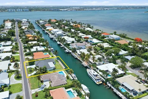1170 Fairview Lane Singer Island FL 33404