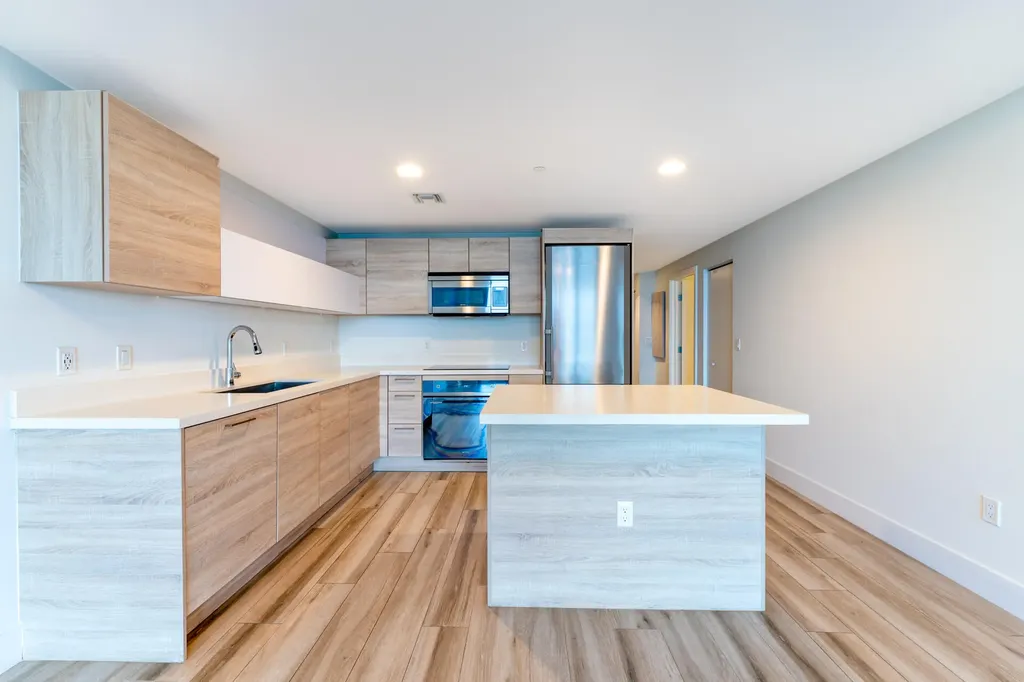 16385 Biscayne Boulevard North Miami Beach FL 33160