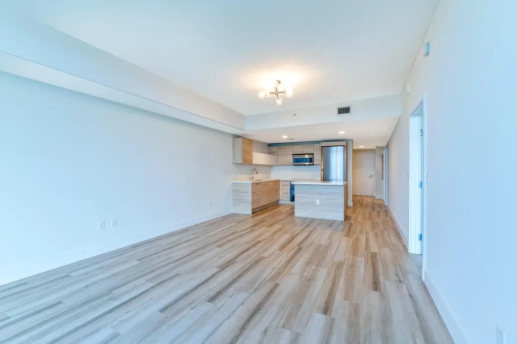 16385 Biscayne Boulevard North Miami Beach FL 33160