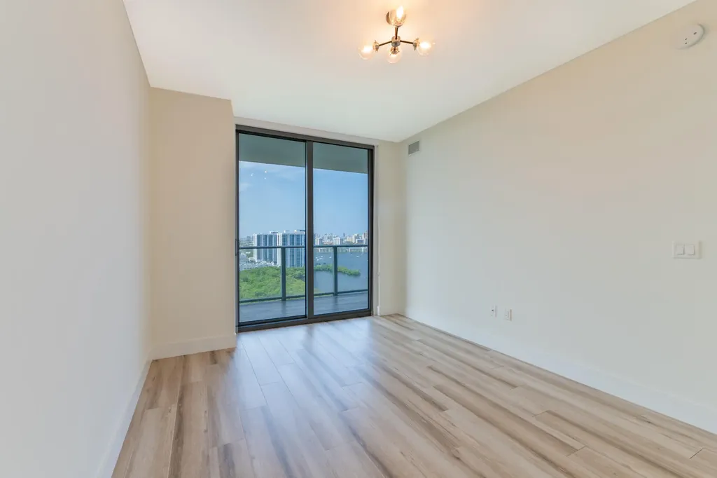 16385 Biscayne Boulevard North Miami Beach FL 33160