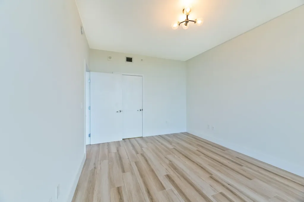 16385 Biscayne Boulevard North Miami Beach FL 33160