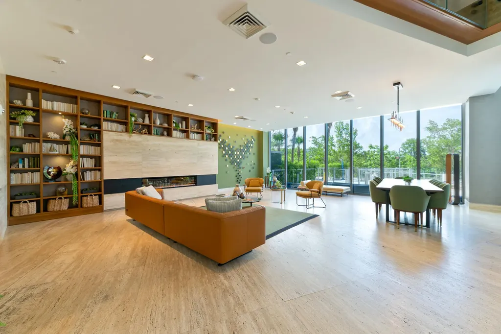 16385 Biscayne Boulevard North Miami Beach FL 33160