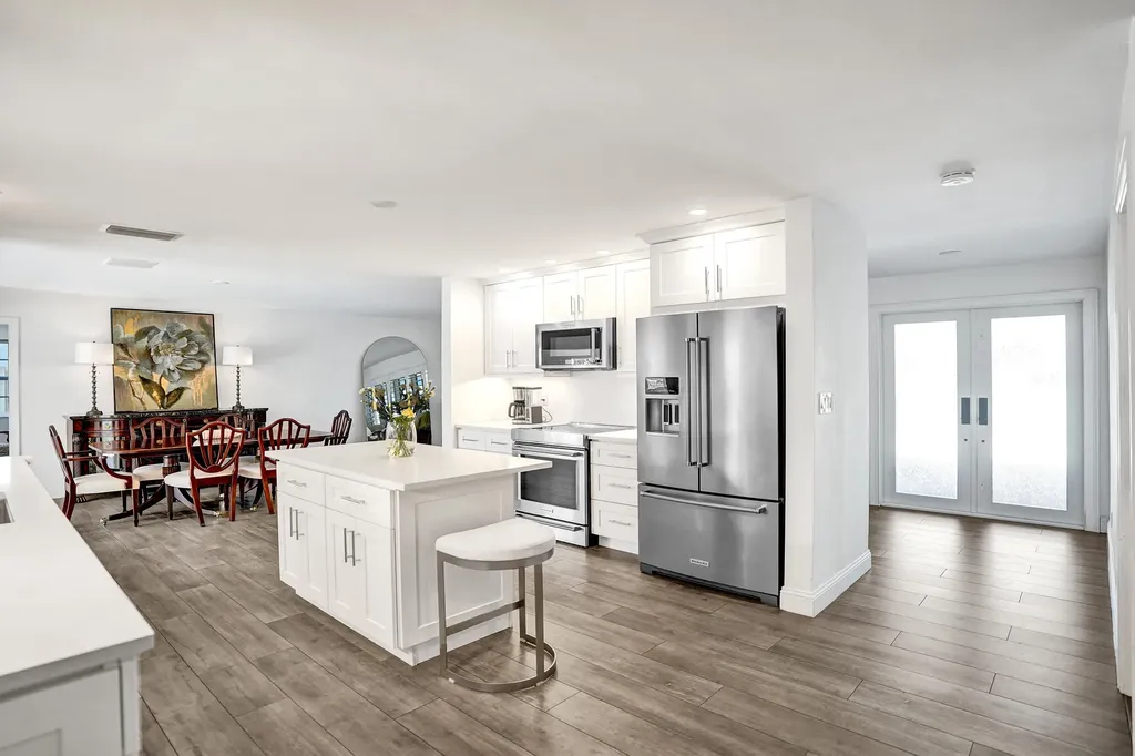 4240 NE 28th Avenue Fort Lauderdale FL 33308