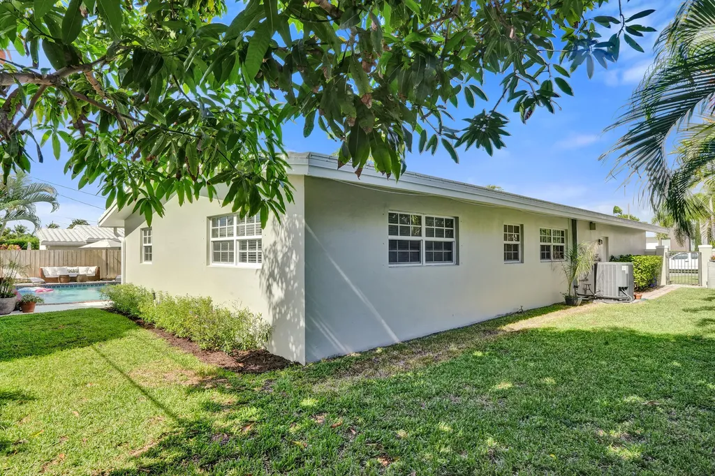 4240 NE 28th Avenue Fort Lauderdale FL 33308