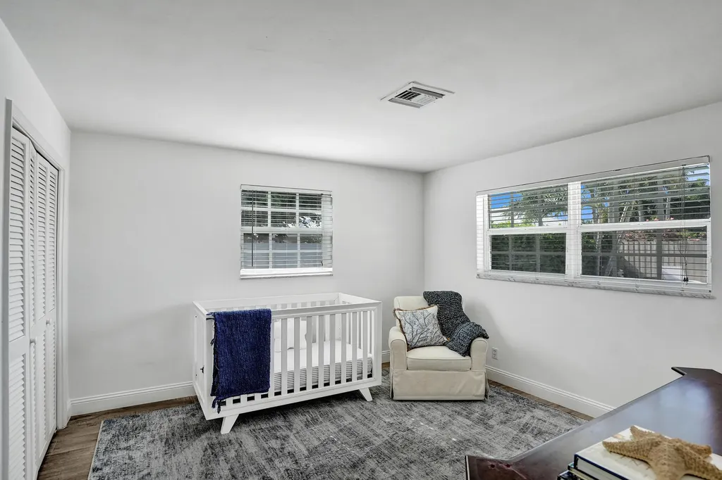 4240 NE 28th Avenue Fort Lauderdale FL 33308