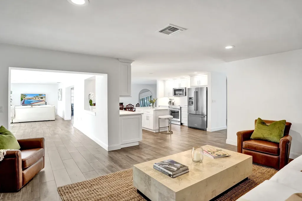 4240 NE 28th Avenue Fort Lauderdale FL 33308