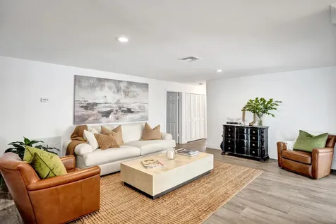 4240 NE 28th Avenue Fort Lauderdale FL 33308