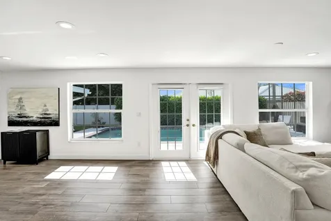4240 NE 28th Avenue Fort Lauderdale FL 33308