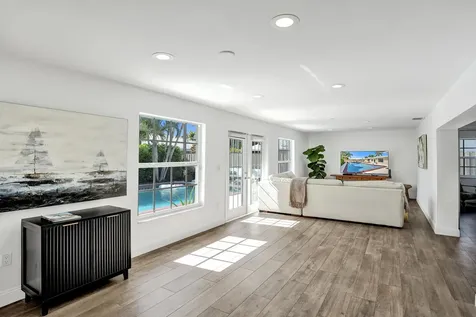 4240 NE 28th Avenue Fort Lauderdale FL 33308