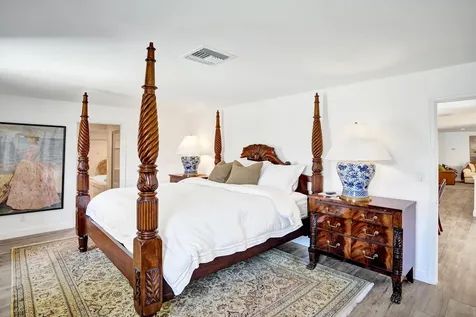 4240 NE 28th Avenue Fort Lauderdale FL 33308