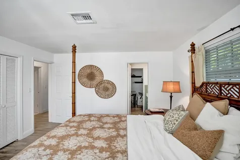 4240 NE 28th Avenue Fort Lauderdale FL 33308