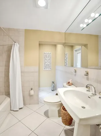 4240 NE 28th Avenue Fort Lauderdale FL 33308
