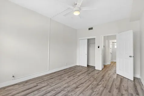 2555 NE 11th Street Fort Lauderdale FL 33304