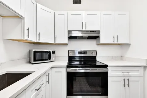 2555 NE 11th Street Fort Lauderdale FL 33304