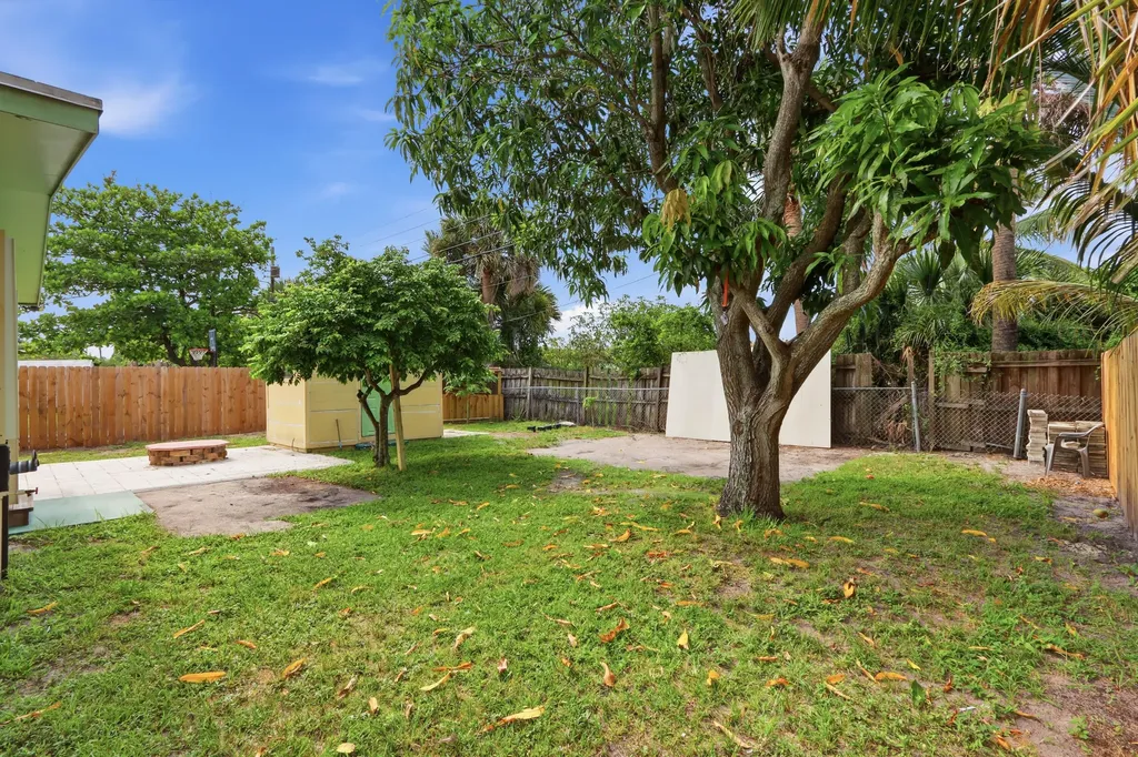 1350 8th Street West Palm Beach FL 33401
