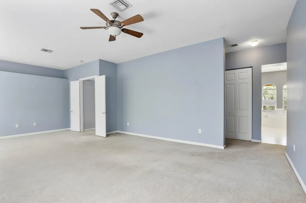 6370 Stonehurst Lake Worth FL 33467