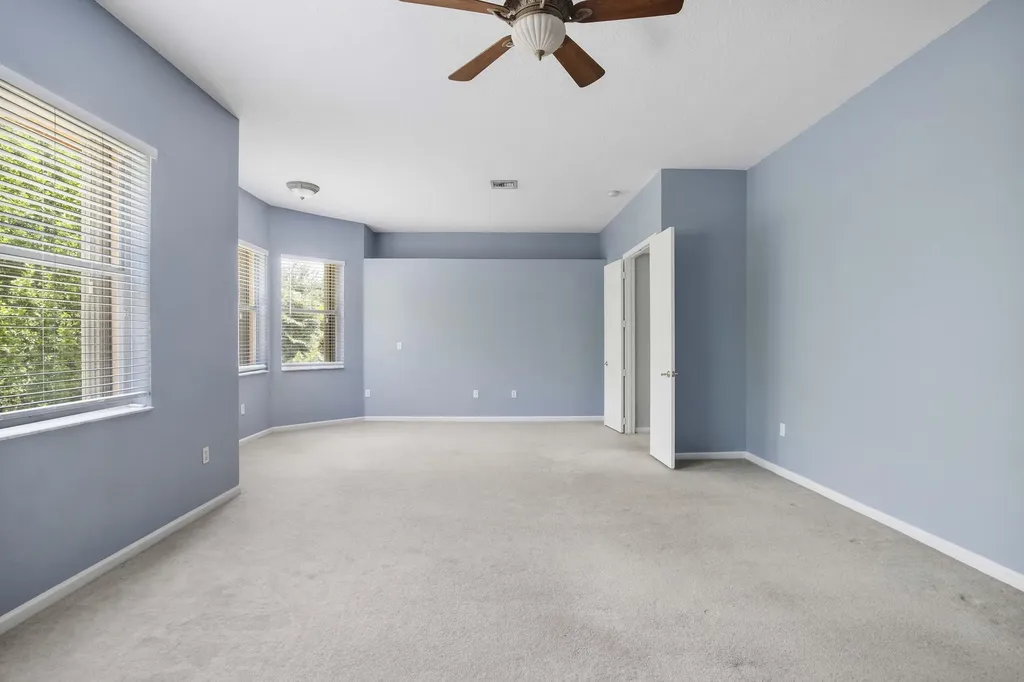 6370 Stonehurst Lake Worth FL 33467