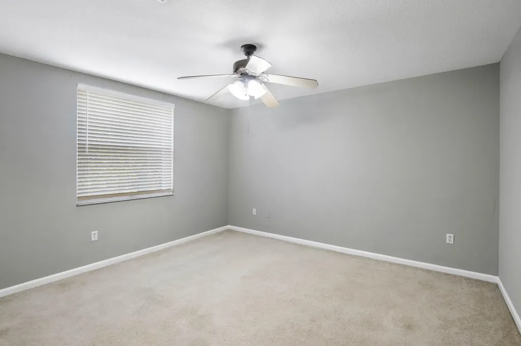 6370 Stonehurst Circle Lake Worth FL 33467