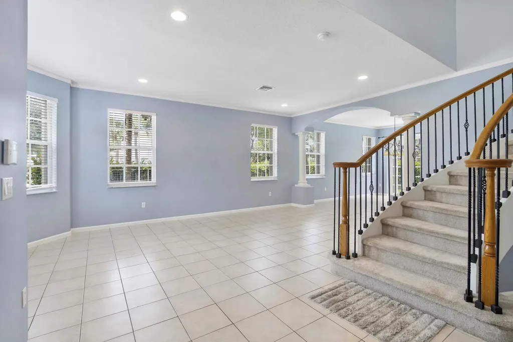 6370 Stonehurst Lake Worth FL 33467