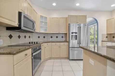 6370 Stonehurst Circle Lake Worth FL 33467
