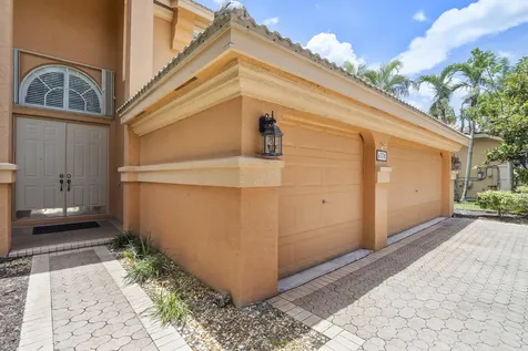 6370 Stonehurst Lake Worth FL 33467